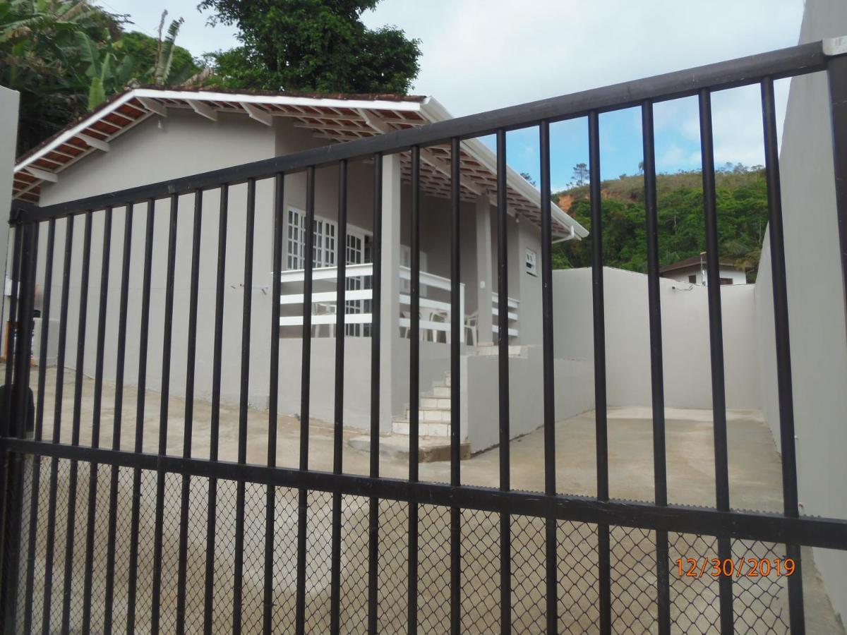Bonita Casa Das Toninhas 우바투바 외부 사진